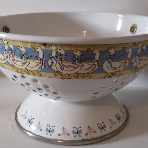 Kitchen Vintage Enamel Metal Colander Strainer Ducks Geese Poshmark